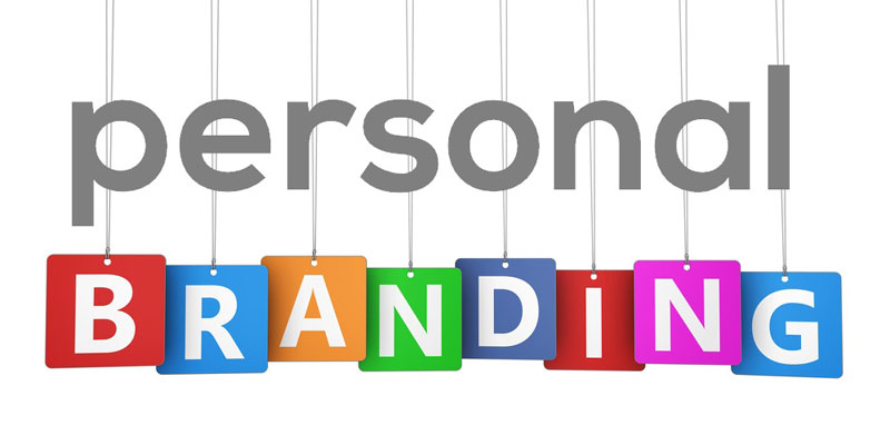 Peran LinkedIn dalam Personal Branding Online Profesional